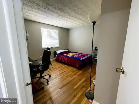 Bedroom - 6510 Killarney St, Clinton, MD 20735 photo 8 of 11