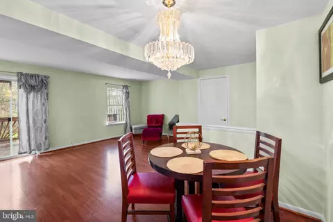 8146 Fenwick Ct, Laurel, MD 20707 photo 10