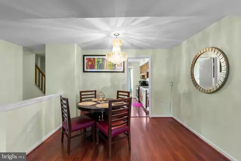8146 Fenwick Ct, Laurel, MD 20707 photo 7