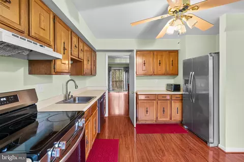 8146 Fenwick Ct, Laurel, MD 20707 photo 15