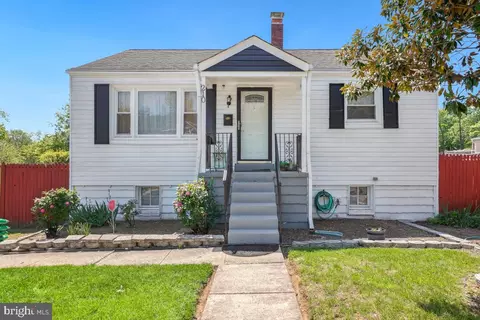 210 69th St, Capitol Heights, MD 20743