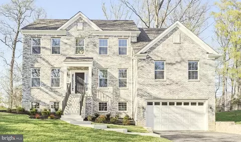 8504 Wendy St, Clinton, MD 20735