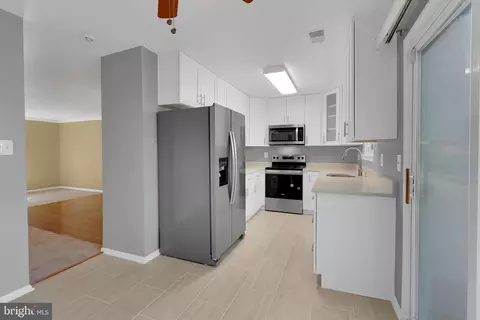 7102 Forbes Blvd, Lanham, MD 20706 photo 14