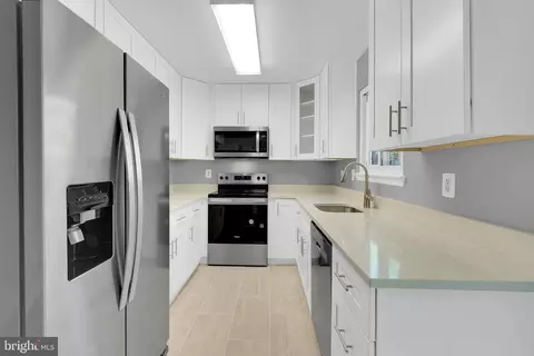 7102 Forbes Blvd, Lanham, MD 20706 photo 16