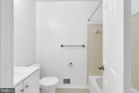 7102 Forbes Blvd, Lanham, MD 20706 photo 23