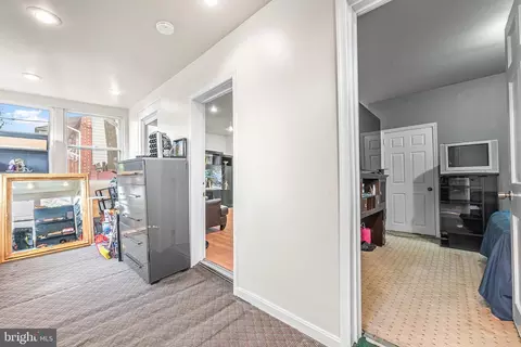Entry Way - 5703 Eagle St, Capitol Heights, MD 20743 photo 1 of 6