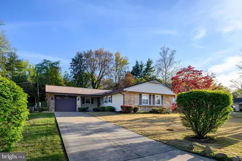 12117 Tawny Ln, Bowie, MD 20715