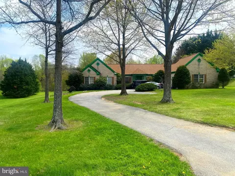 17005 Federal Hill Ct, Bowie, MD 20716