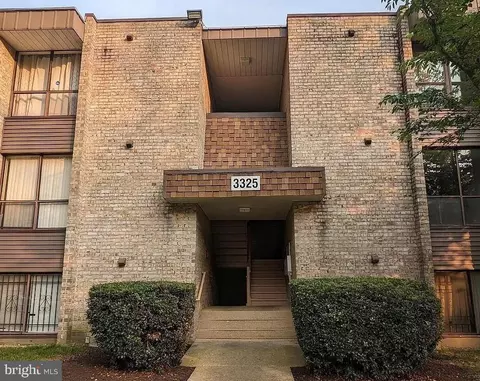 3325 Huntley Square Dr #T2, Temple Hills, MD 20748