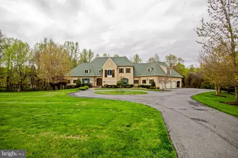 2916 Westbrook Ln, Bowie, MD 20721