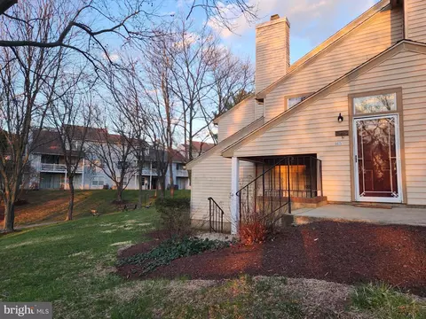 8825 Rusland Ct, Fort Washington, MD 20744
