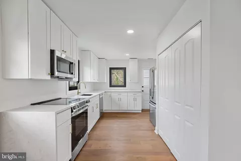 8710 Maple Ave, Bowie, MD 20720 photo 9