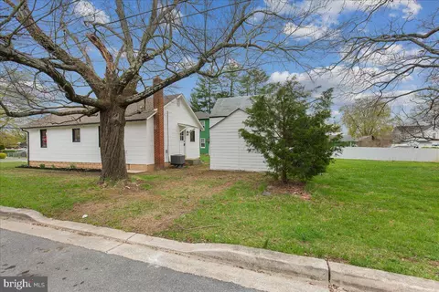 8710 Maple Ave, Bowie, MD 20720 photo 36