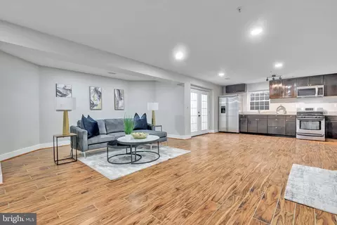 Living - 6310 Rory Ct, Lanham, MD 20706 photo 7 of 10