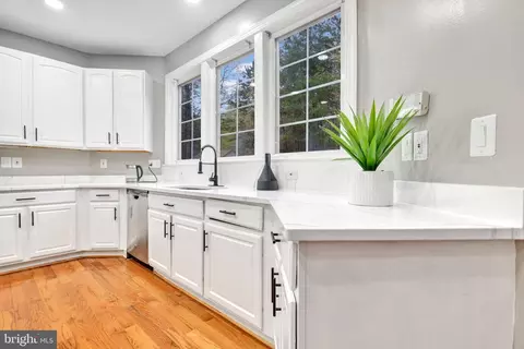 Kitchen - 6310 Rory Ct, Lanham, MD 20706 photo 4 of 6