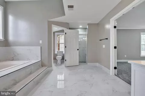 Entry Way - 6310 Rory Ct, Lanham, MD 20706 photo 13 of 14