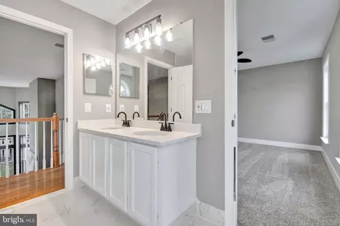 Bath - 6310 Rory Ct, Lanham, MD 20706 photo 4 of 10