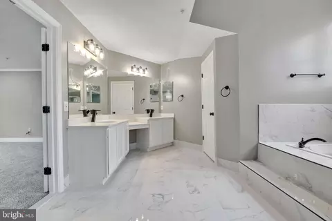 Bath - 6310 Rory Ct, Lanham, MD 20706 photo 7 of 10