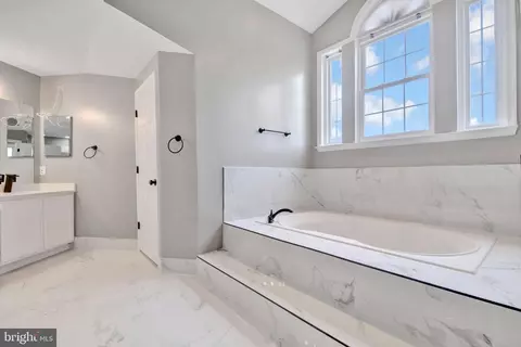 Bath - 6310 Rory Ct, Lanham, MD 20706 photo 8 of 10