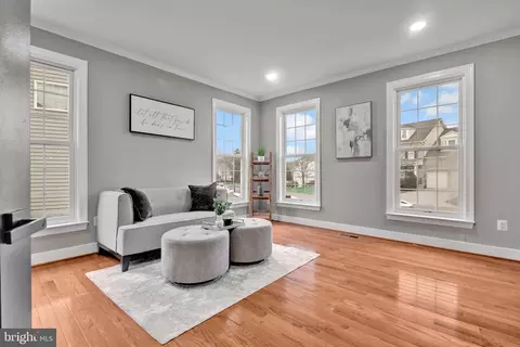 Living - 6310 Rory Ct, Lanham, MD 20706 photo 5 of 10