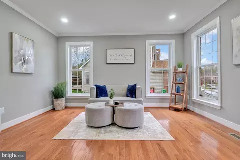 Living - 6310 Rory Ct, Lanham, MD 20706 photo 6 of 10