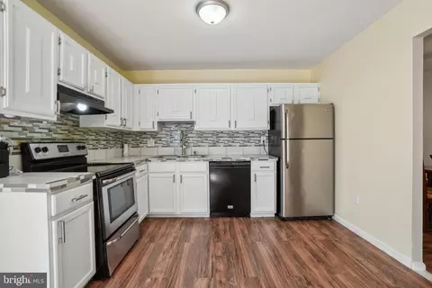 Kitchen - 7690 E Arbory Ct #245, Laurel, MD 20707 photo 2 of 3
