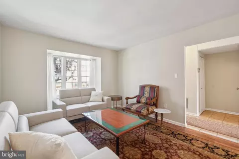 Living - 7690 E Arbory Ct #245, Laurel, MD 20707 photo 2 of 2