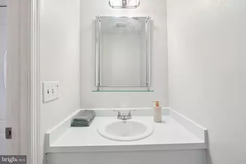 Bath - 7690 E Arbory Ct #245, Laurel, MD 20707 photo 2 of 2