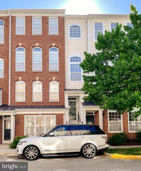 920 Pine Forest Ln #1812, Marlboro, MD 20774