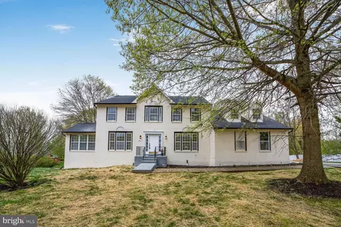 4311 Cimarron Ln, Fort Washington, MD 20744