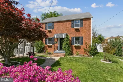 2018 Peabody St, Hyattsville, MD 20782