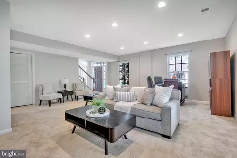 2107 Congresbury Pl, Marlboro, MD 20774