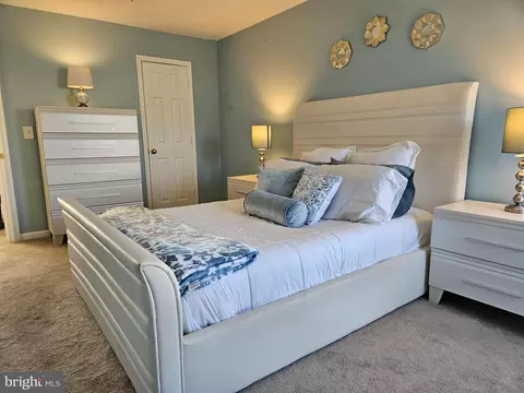 Bedroom - 15100 Dunleigh Dr, Bowie, MD 20721 photo 5 of 7