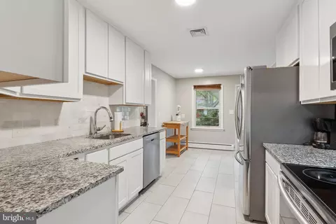 16111 Julie Ln, Laurel, MD 20707 photo 6