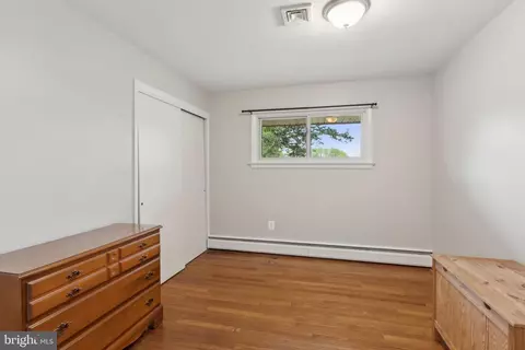 16111 Julie Ln, Laurel, MD 20707 photo 12