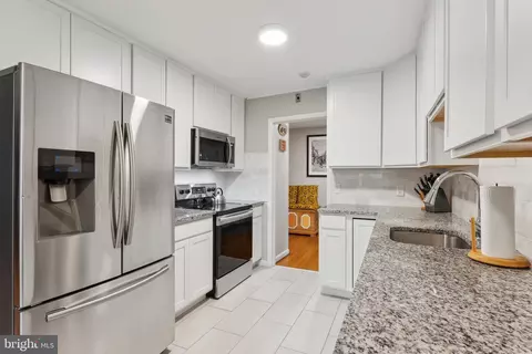 16111 Julie Ln, Laurel, MD 20707 photo 5