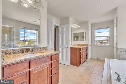 Bath - 9308 Caliph St, Brandywine, MD 20613 photo 3 of 4