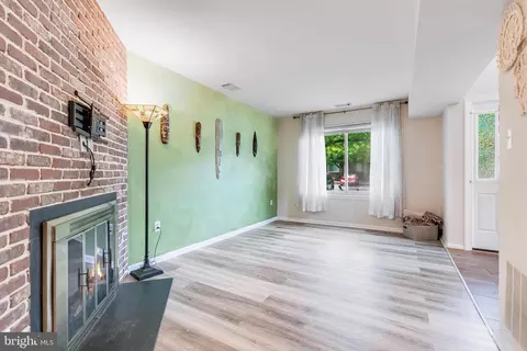 Living - 7329 Split Rail Ln, Laurel, MD 20707 photo 2 of 3