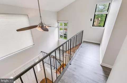 Entry Way - 7329 Split Rail Ln, Laurel, MD 20707 photo 4 of 5
