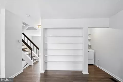 Entry Way - 7020 Storch Ln, Lanham, MD 20706 photo 4 of 8