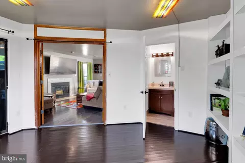 Entry Way - 13604 Gresham Ct, Bowie, MD 20720 photo 4 of 7