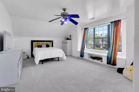 Bedroom - 13604 Gresham Ct, Bowie, MD 20720 photo 5 of 13