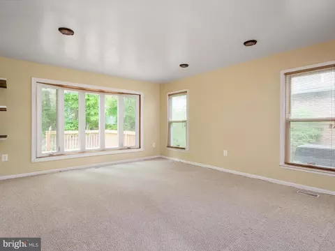 Living - 14226 Greenview Dr, Laurel, MD 20708 photo 2 of 9