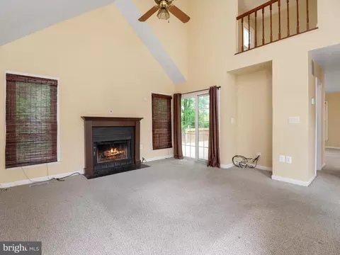 Living - 14226 Greenview Dr, Laurel, MD 20708 photo 6 of 9