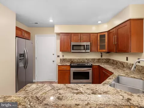Kitchen - 14226 Greenview Dr, Laurel, MD 20708 photo 2 of 3