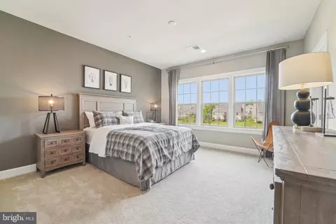 Bedroom - 6503 Clubhouse Dr, Laurel, MD 20708 photo 7 of 8