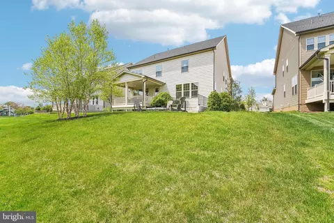 Exterior - 6503 Clubhouse Dr, Laurel, MD 20708 photo 8 of 9