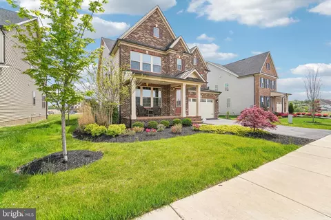 6503 Clubhouse Dr, Laurel, MD 20708