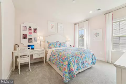 Bedroom - 6503 Clubhouse Dr, Laurel, MD 20708 photo 3 of 8