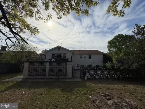 Exterior - 4325 Delmar Ave, Temple Hills, MD 20748 photo 4 of 4